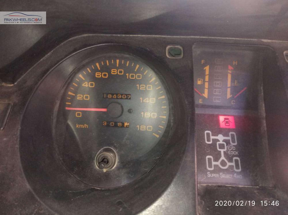 Mitsubishi Pajero 1992 for Sale in Karachi Mitsubishi Pajero 1992 for Sale in Karachi Image-13