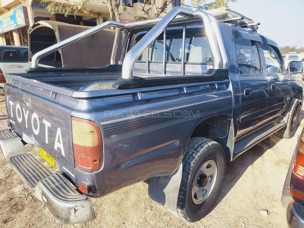 Toyota Hilux 2001 for Sale in Islamabad Toyota Hilux 2001 for Sale in Islamabad Image-4