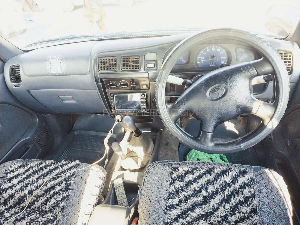Toyota Hilux 2001 for Sale in Islamabad Toyota Hilux 2001 for Sale in Islamabad Image-8