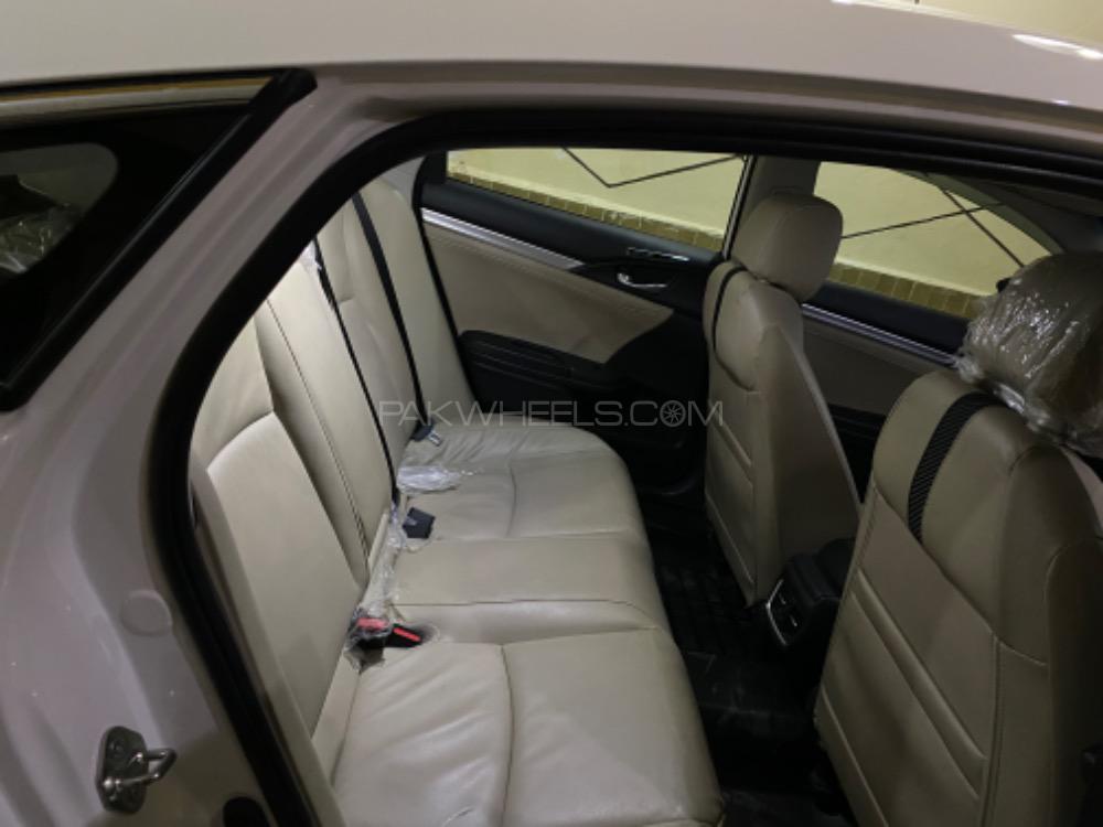 Honda Civic 2019 for Sale in Sialkot Honda Civic 2019 for Sale in Sialkot Image-5