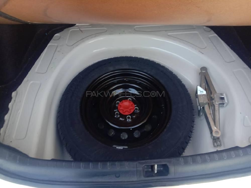 Toyota Corolla 2015 for Sale in Peshawar Toyota Corolla 2015 for Sale in Peshawar Image-6