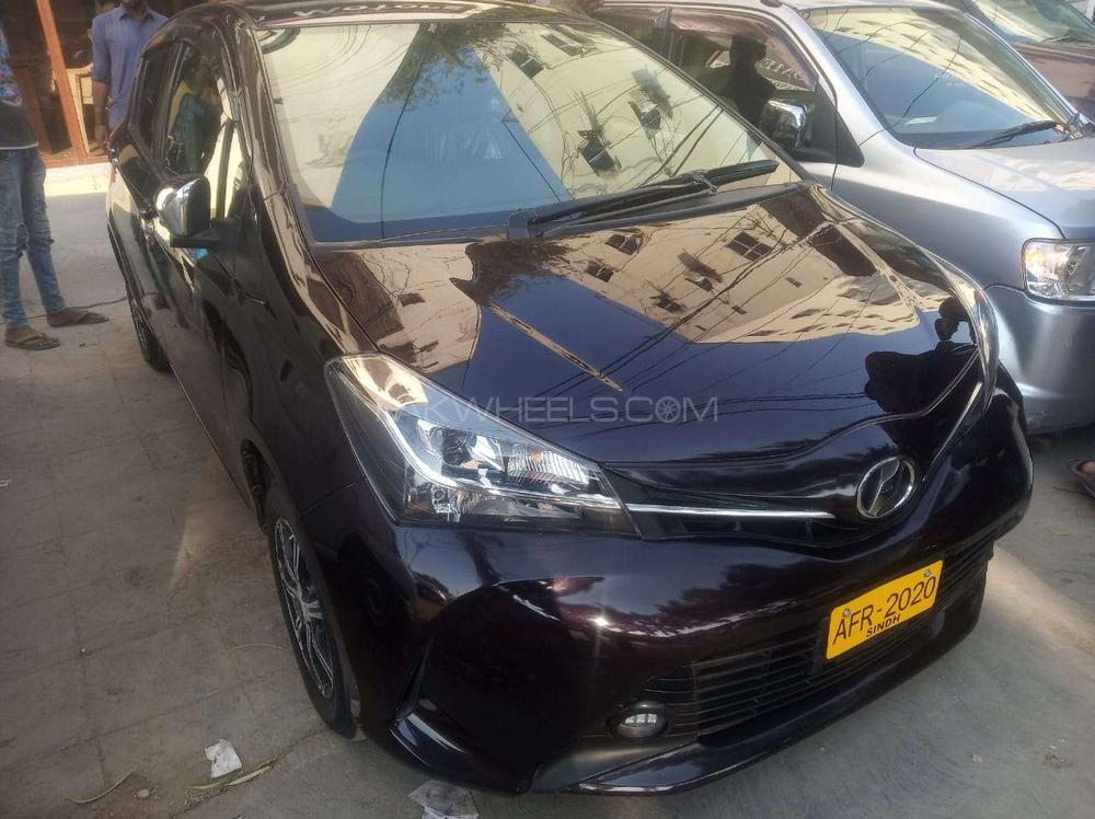 Toyota Vitz 2016 for Sale in Karachi Image-1