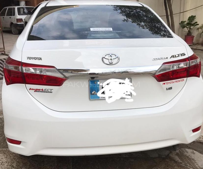 Toyota Corolla 2017 for Sale in Peshawar Toyota Corolla 2017 for Sale in Peshawar Image-2