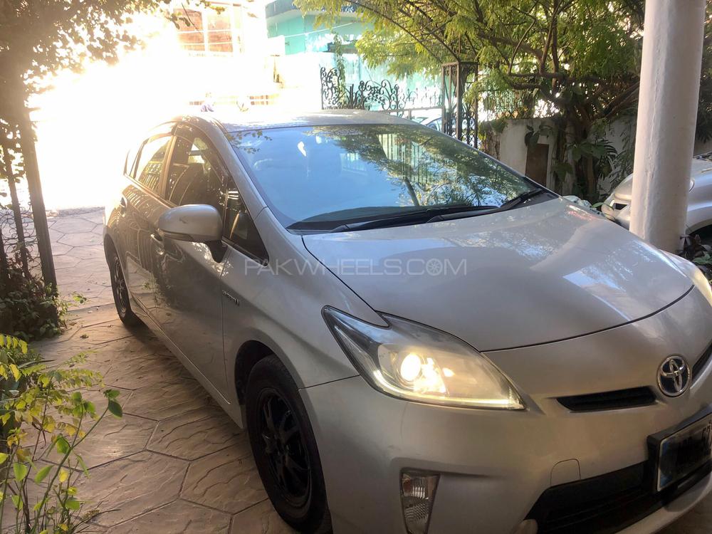 Toyota Prius 2013 for Sale in Islamabad Image-1