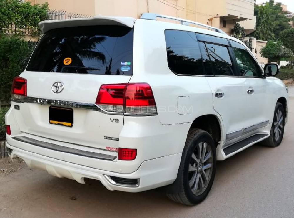 Toyota Land Cruiser 2013 for Sale in Karachi Toyota Land Cruiser 2013 for Sale in Karachi Image-6