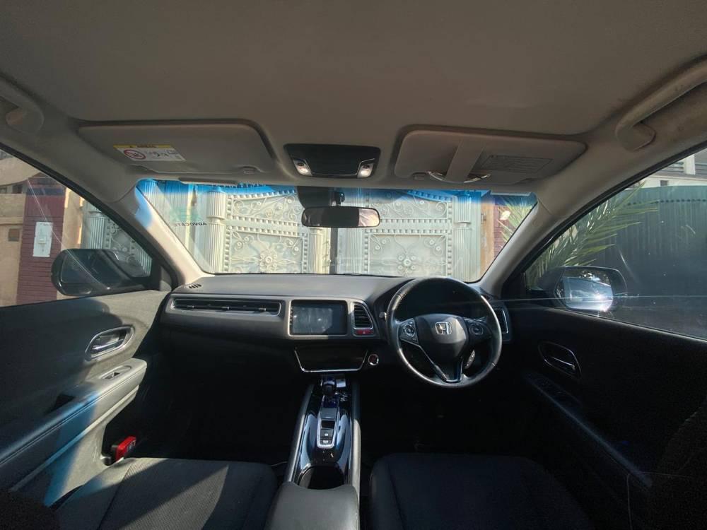 Honda Vezel 2014 for Sale in Islamabad Honda Vezel 2014 for Sale in Islamabad Image-9