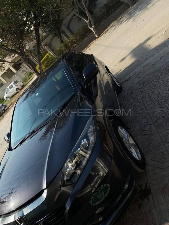 Honda Vezel 2014 for Sale in Islamabad Honda Vezel 2014 for Sale in Islamabad Image-4