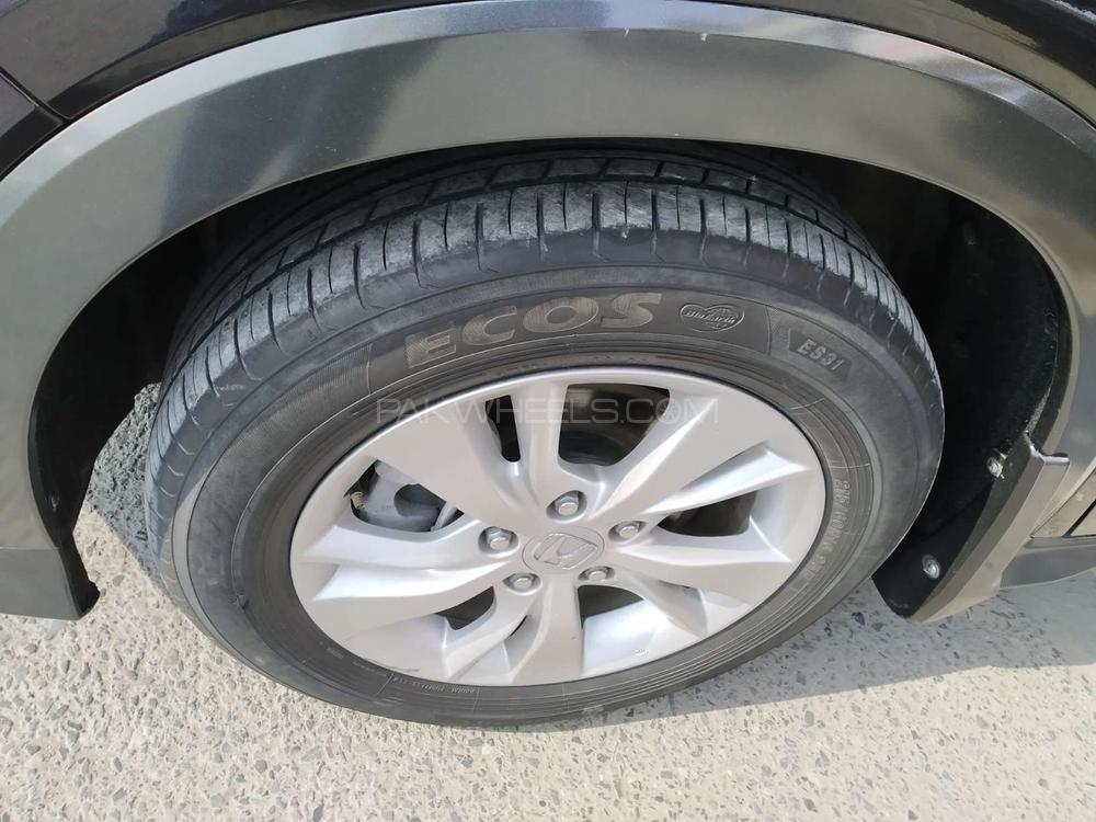 Honda Vezel 2014 for Sale in Lahore Honda Vezel 2014 for Sale in Lahore Image-4