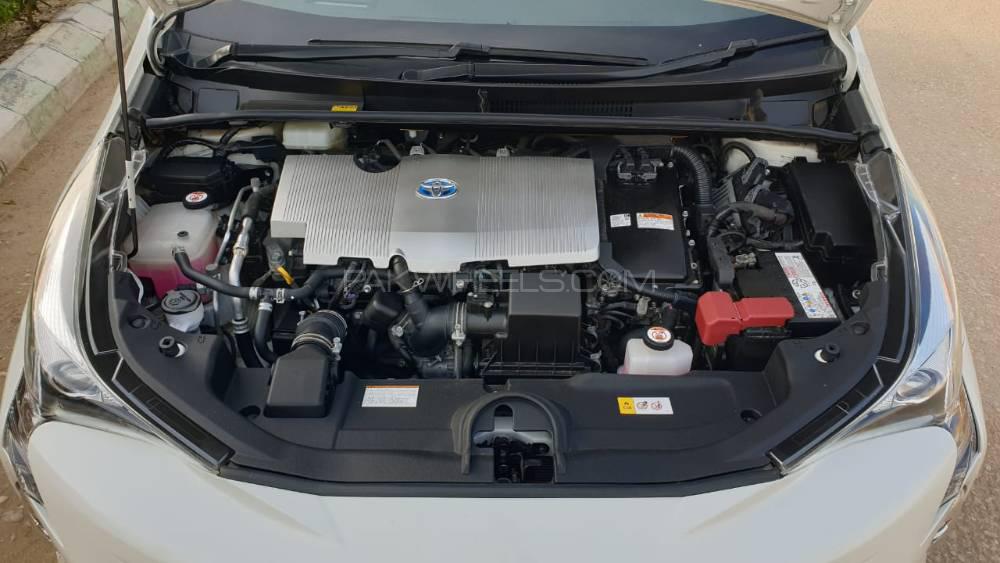 Toyota Prius 2016 for Sale in Hyderabad Toyota Prius 2016 for Sale in Hyderabad Image-6