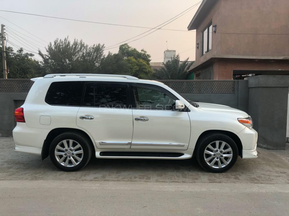 Toyota Land Cruiser 2012 for Sale in Islamabad Toyota Land Cruiser 2012 for Sale in Islamabad Image-2