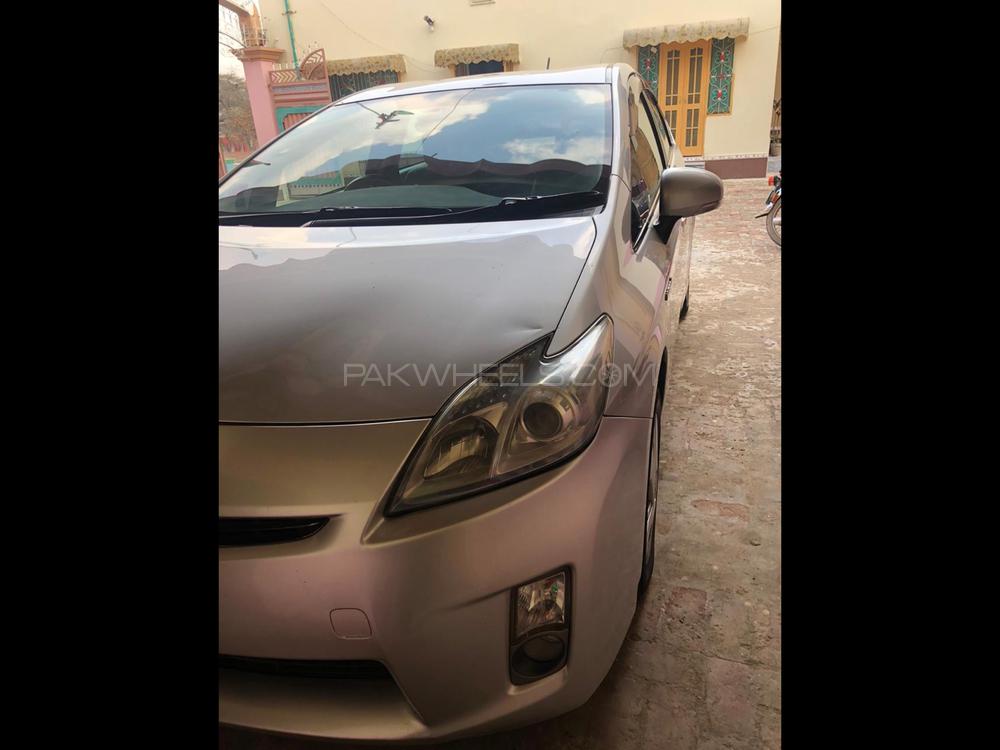 Toyota Prius 2010 for Sale in Lahore Toyota Prius 2010 for Sale in Lahore Image-6