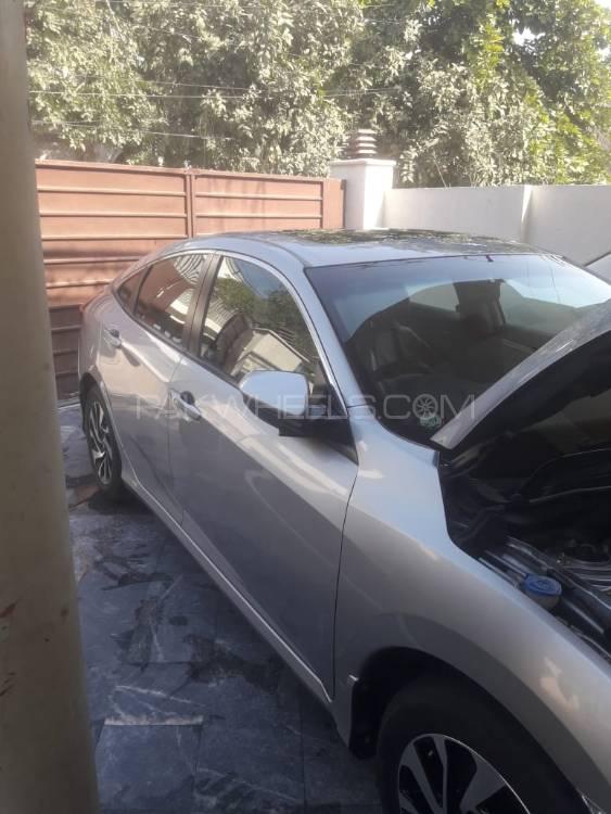 Honda Civic 2017 for Sale in Lahore Honda Civic 2017 for Sale in Lahore Image-9