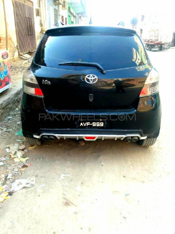 Toyota Vitz 2006 for Sale in D.G.Khan Image-1