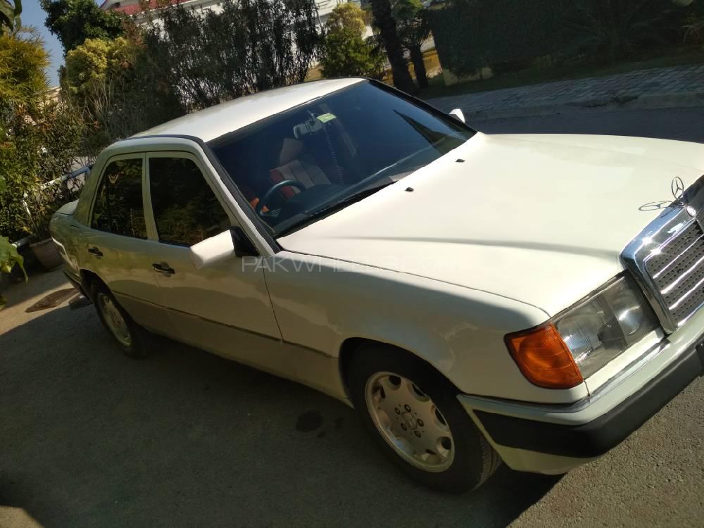 Mercedes Benz E Class 1988 for Sale in Islamabad Image-1