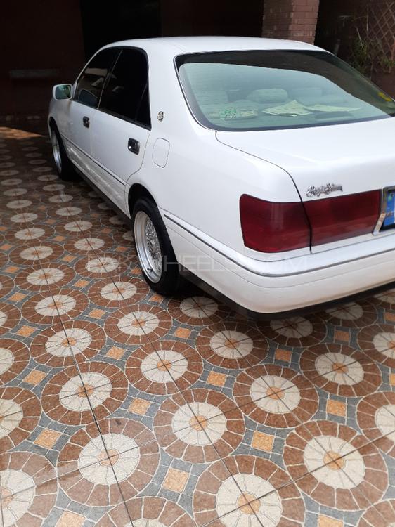 Toyota Crown 2003 for Sale in Lahore Toyota Crown 2003 for Sale in Lahore Image-20