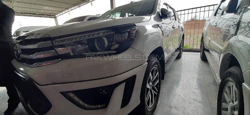 Toyota Hilux 2018 for Sale in Peshawar Image-1