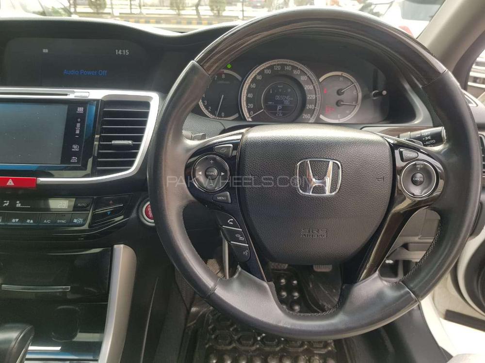 Honda Accord 2016 for Sale in Lahore Honda Accord 2016 for Sale in Lahore Image-8