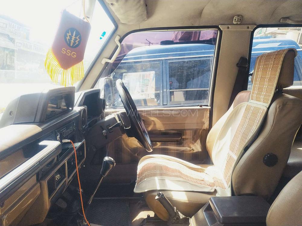 Toyota Land Cruiser 1992 for Sale in Islamabad Toyota Land Cruiser 1992 for Sale in Islamabad Image-9