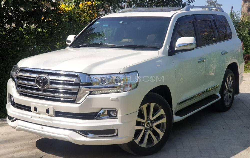 Toyota Land Cruiser 2018 for Sale in Islamabad Image-1