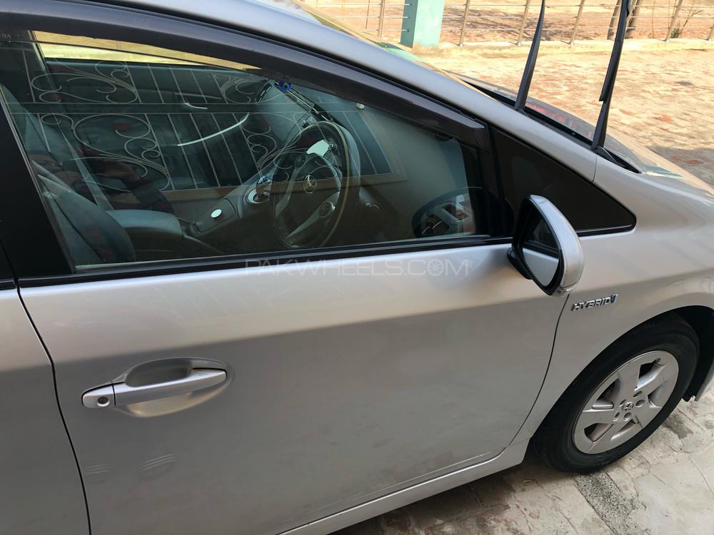 Toyota Prius 2010 for Sale in Lahore Toyota Prius 2010 for Sale in Lahore Image-14