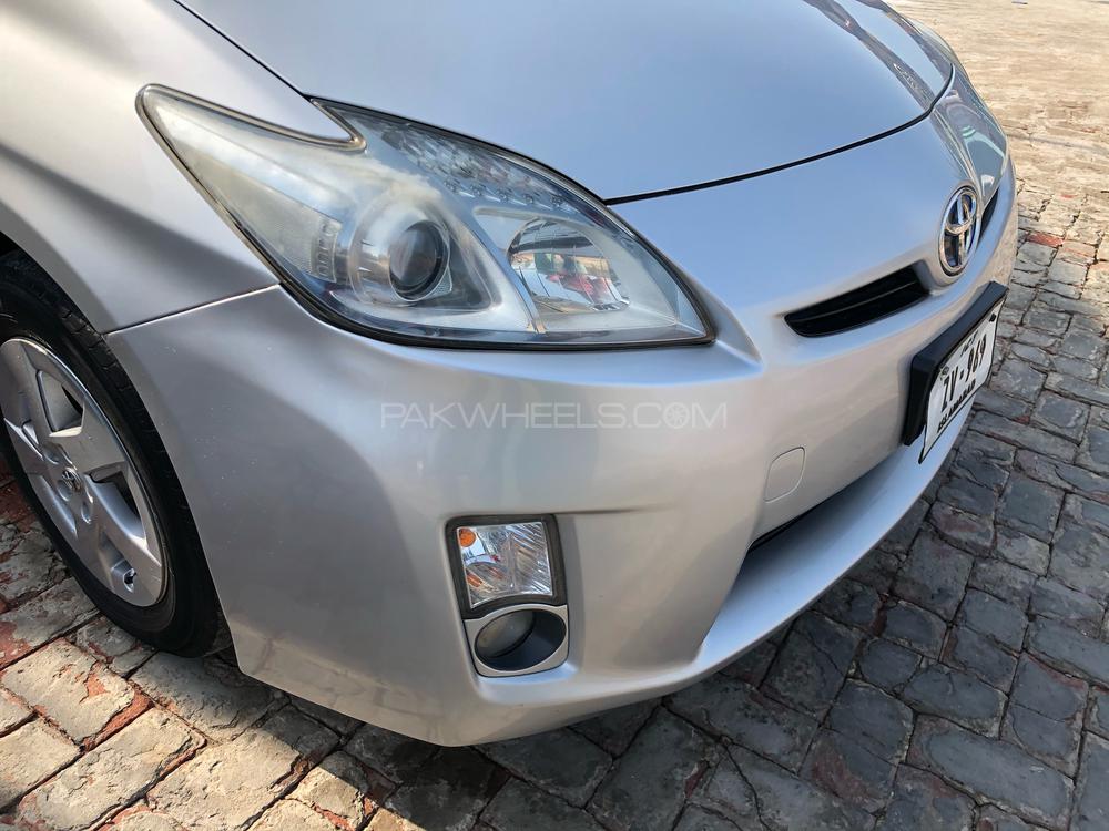 Toyota Prius 2010 for Sale in Lahore Toyota Prius 2010 for Sale in Lahore Image-16