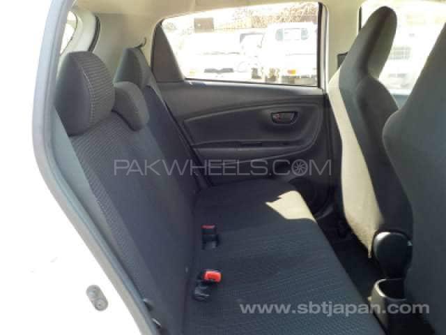 Toyota Vitz 2016 for Sale in Sialkot Toyota Vitz 2016 for Sale in Sialkot Image-7