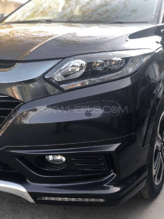 Honda Vezel 2014 for Sale in Lahore Honda Vezel 2014 for Sale in Lahore Image-5