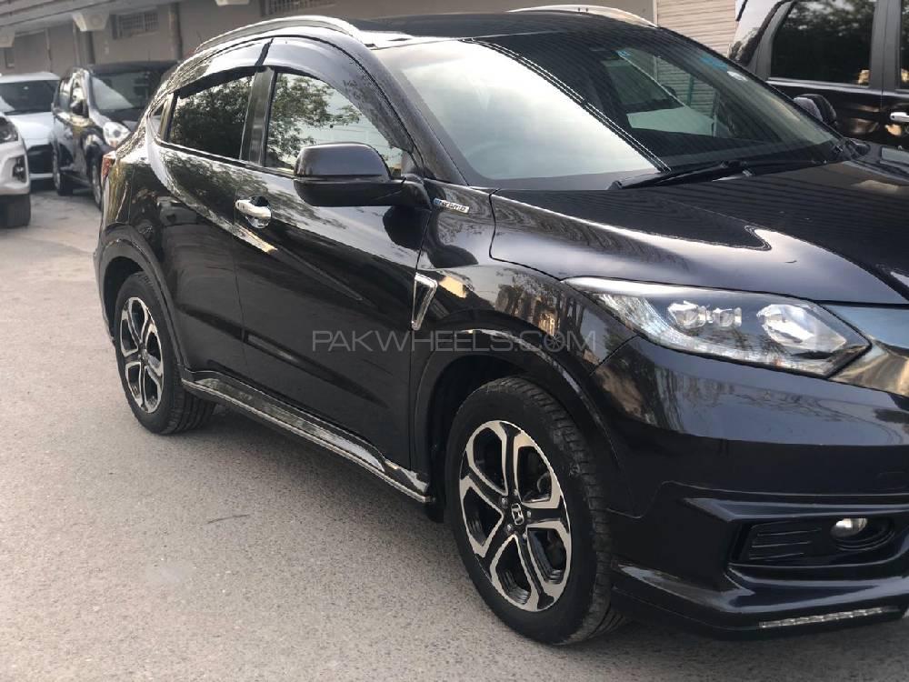 Honda Vezel 2014 for Sale in Lahore Honda Vezel 2014 for Sale in Lahore Image-3