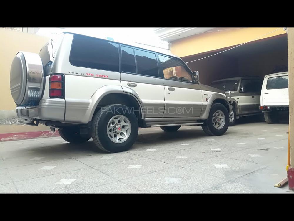 Mitsubishi Pajero 1997 for Sale in Sialkot Mitsubishi Pajero 1997 for Sale in Sialkot Image-19