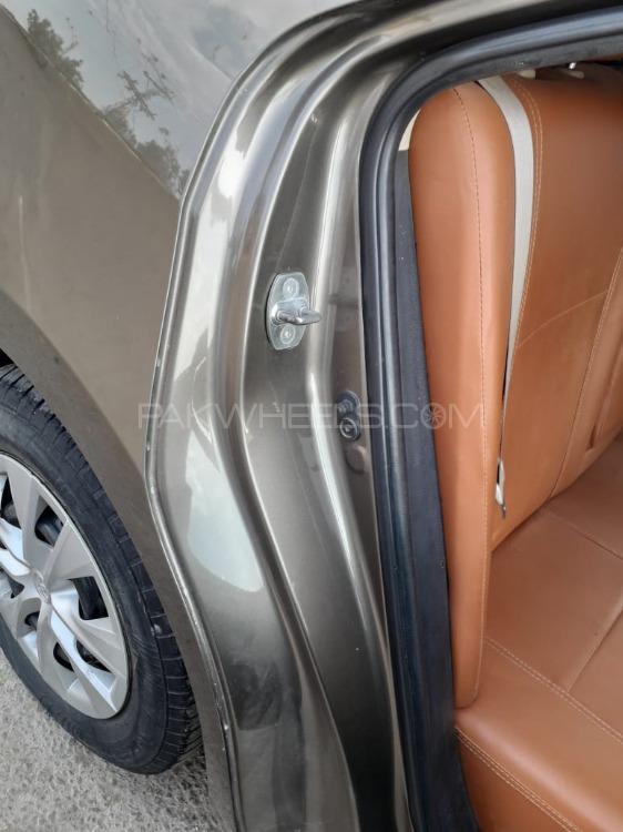 Toyota Corolla 2017 for Sale in Hyderabad Toyota Corolla 2017 for Sale in Hyderabad Image-22