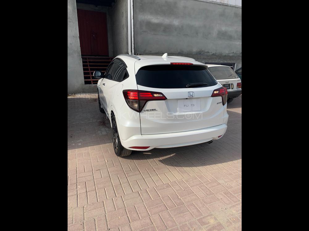 Honda Vezel 2015 for Sale in Islamabad Honda Vezel 2015 for Sale in Islamabad Image-10