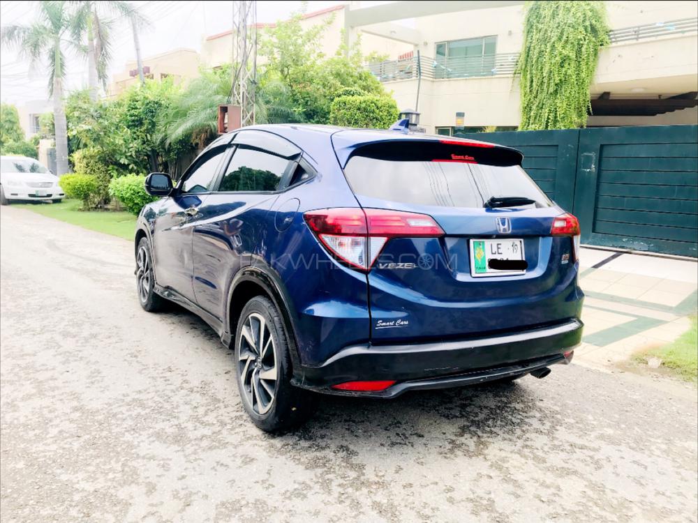 Honda Vezel 2017 for Sale in Lahore Honda Vezel 2017 for Sale in Lahore Image-5