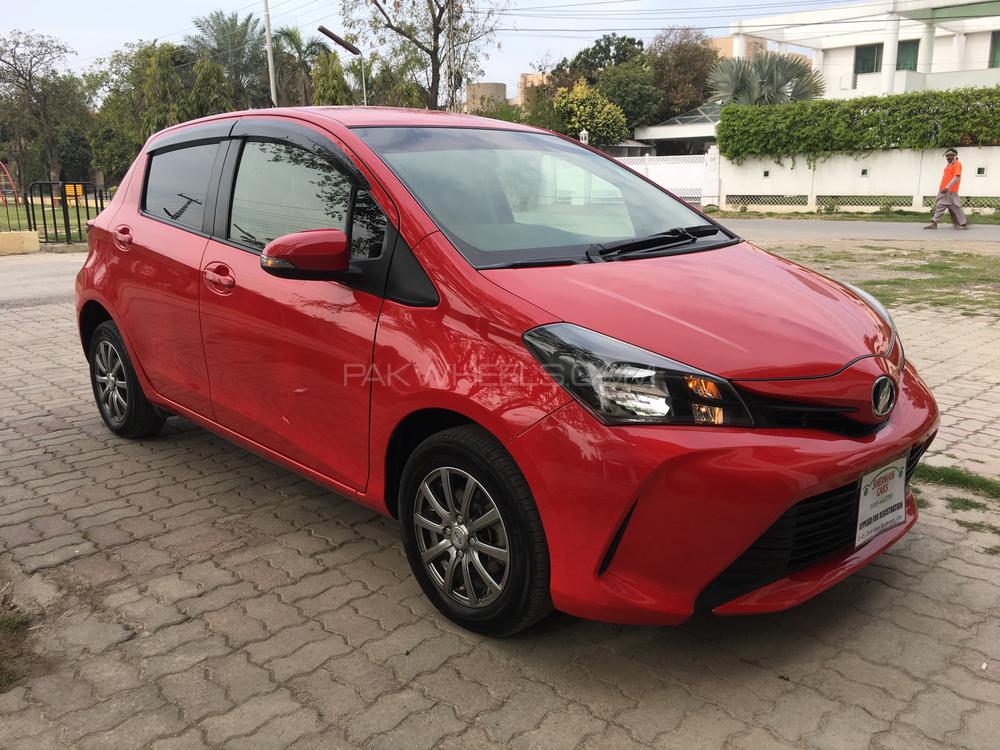 Toyota Vitz 2015 for Sale in Lahore Toyota Vitz 2015 for Sale in Lahore Image-2
