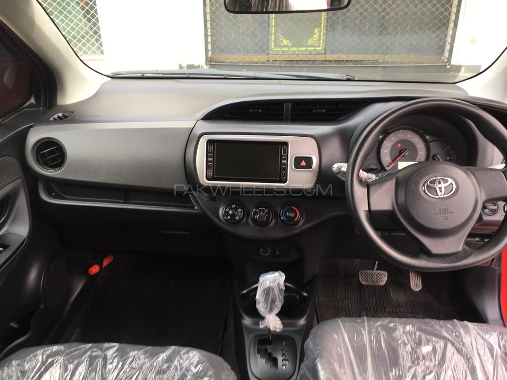 Toyota Vitz 2015 for Sale in Lahore Toyota Vitz 2015 for Sale in Lahore Image-10