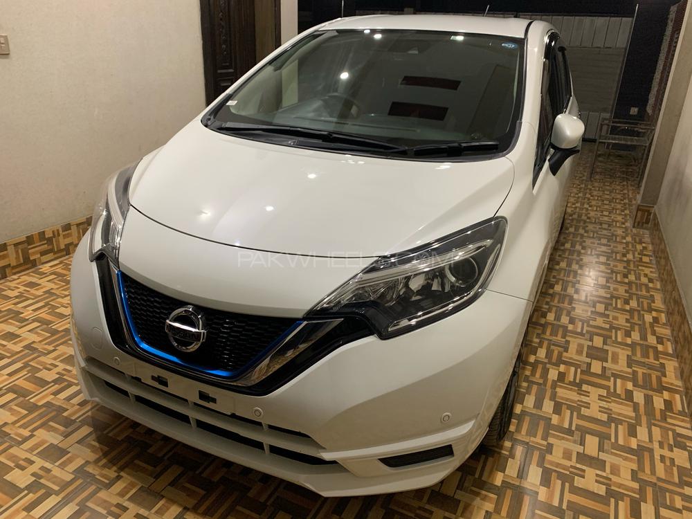 Nissan Note 2017 for Sale in Lahore Nissan Note 2017 for Sale in Lahore Image-2