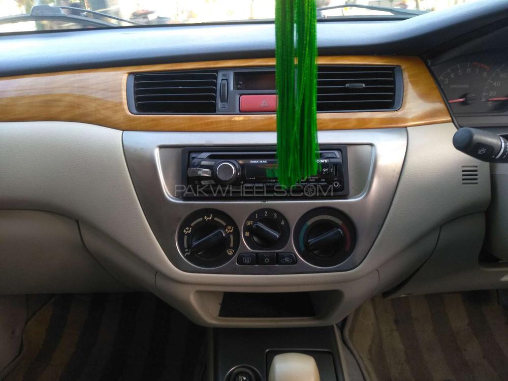 Mitsubishi Lancer 2005 for Sale in Karachi Mitsubishi Lancer 2005 for Sale in Karachi Image-5