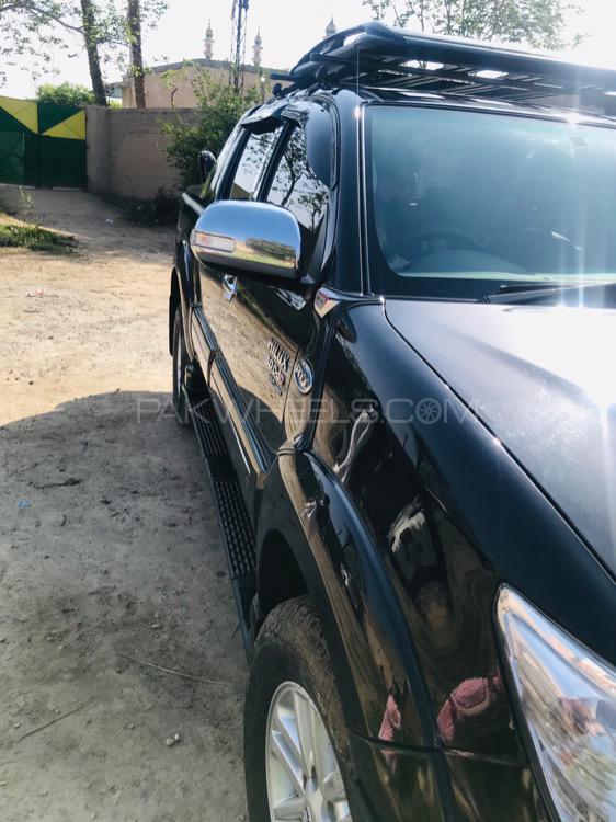 Toyota Hilux 2013 for Sale in Islamabad Image-1