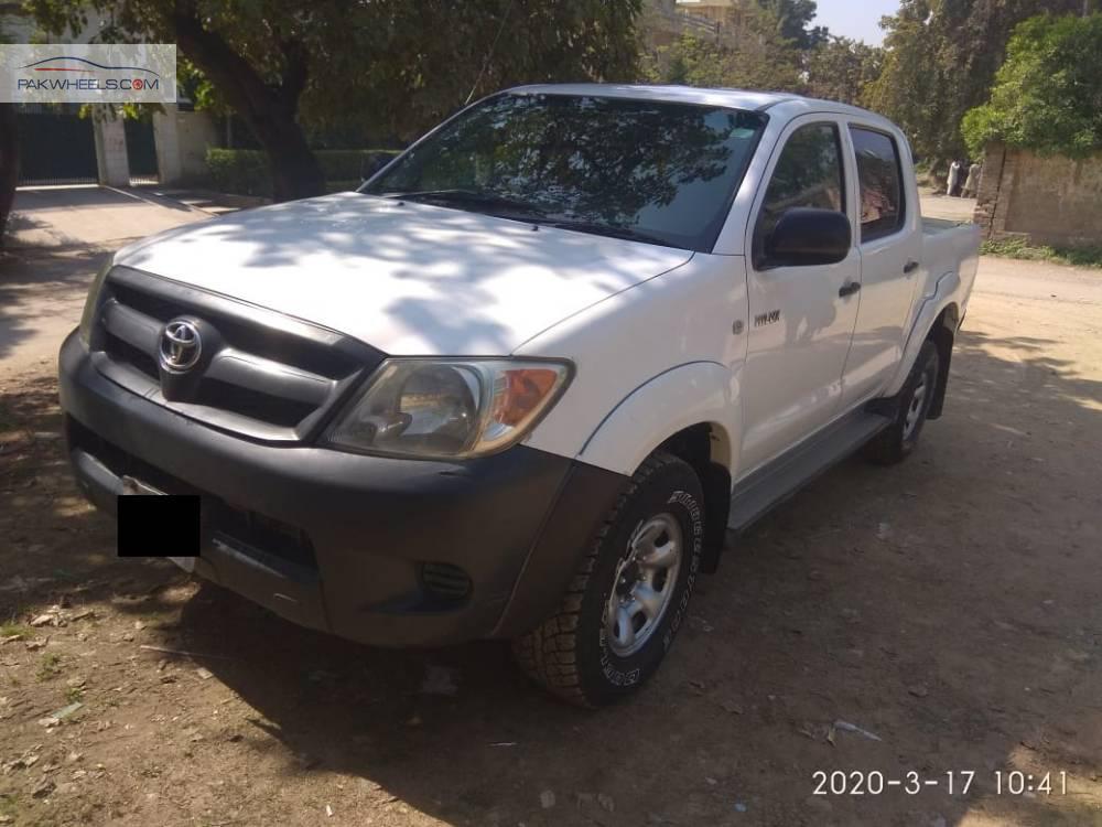 Toyota Hilux 2006 for Sale in Islamabad Image-1