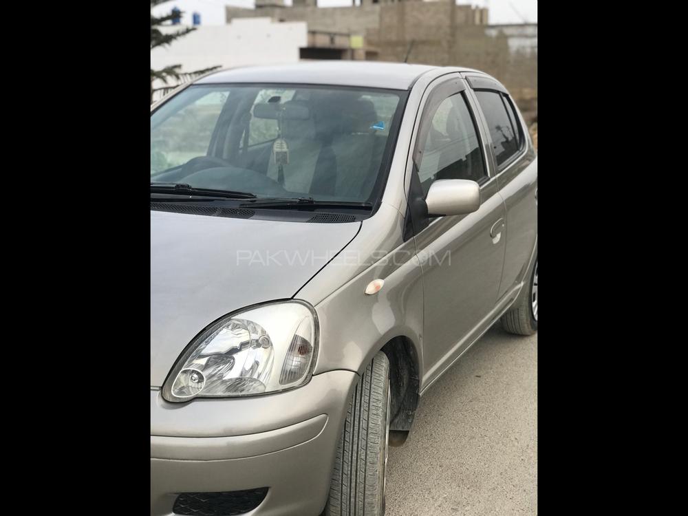 Toyota Vitz 2003 for Sale in Karachi Image-1