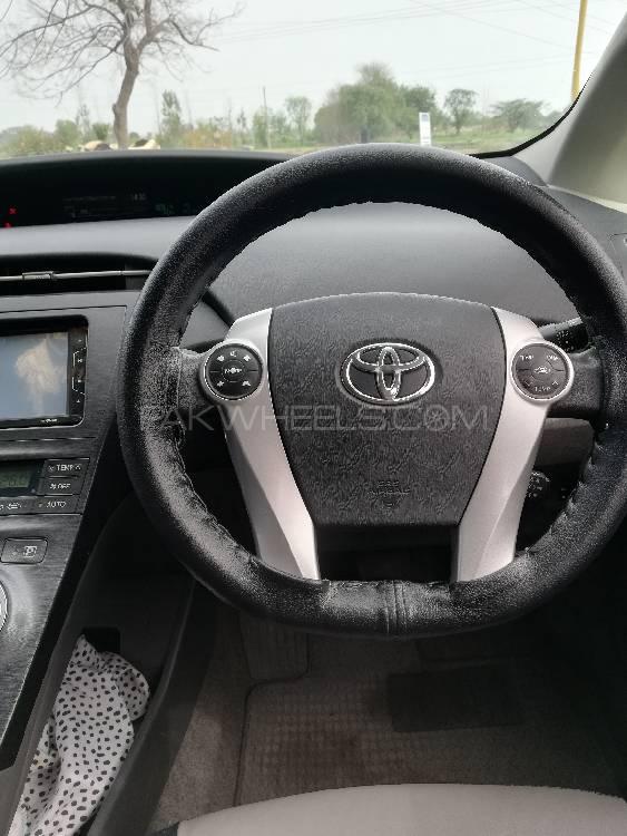 Toyota Prius 2010 for Sale in Sargodha Toyota Prius 2010 for Sale in Sargodha Image-2