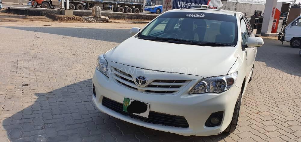 Toyota Corolla 2013 for Sale in Lahore Image-1