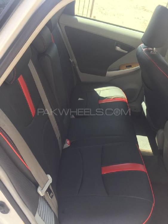 Toyota Prius 2010 for Sale in Lahore Toyota Prius 2010 for Sale in Lahore Image-7