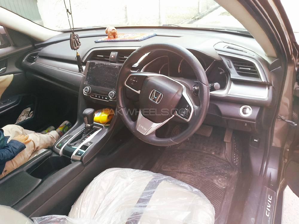 Honda Civic 2017 for Sale in Lahore Honda Civic 2017 for Sale in Lahore Image-15