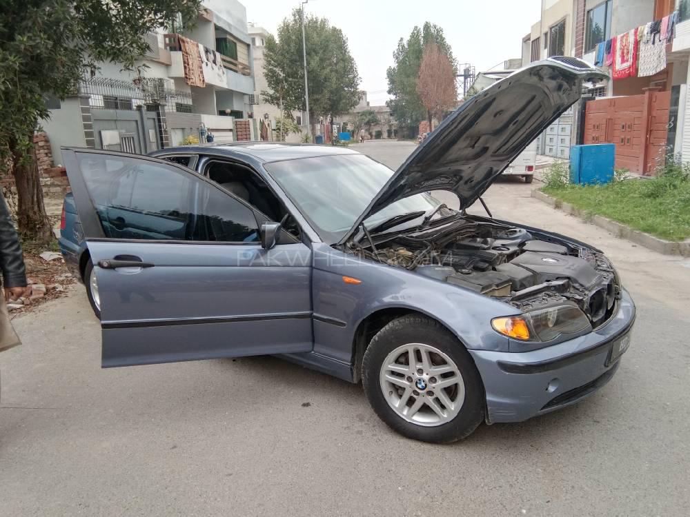 BMW 3 Series 2004 for Sale in Gujranwala Image-1