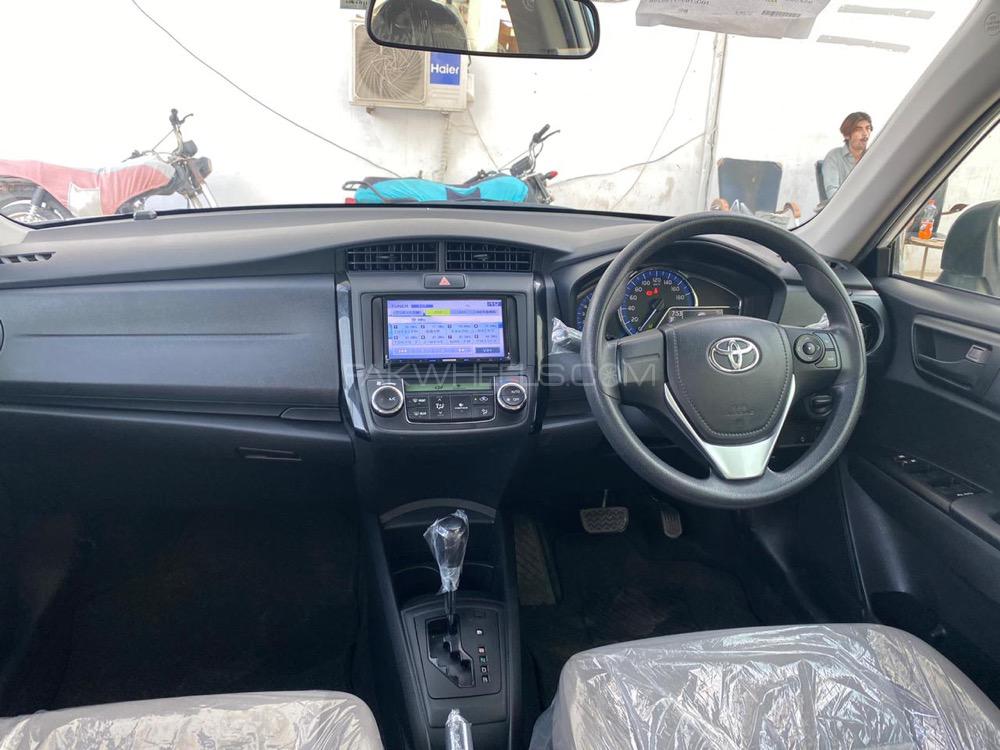 Toyota Corolla Axio 2016 for Sale in Karachi Toyota Corolla Axio 2016 for Sale in Karachi Image-14