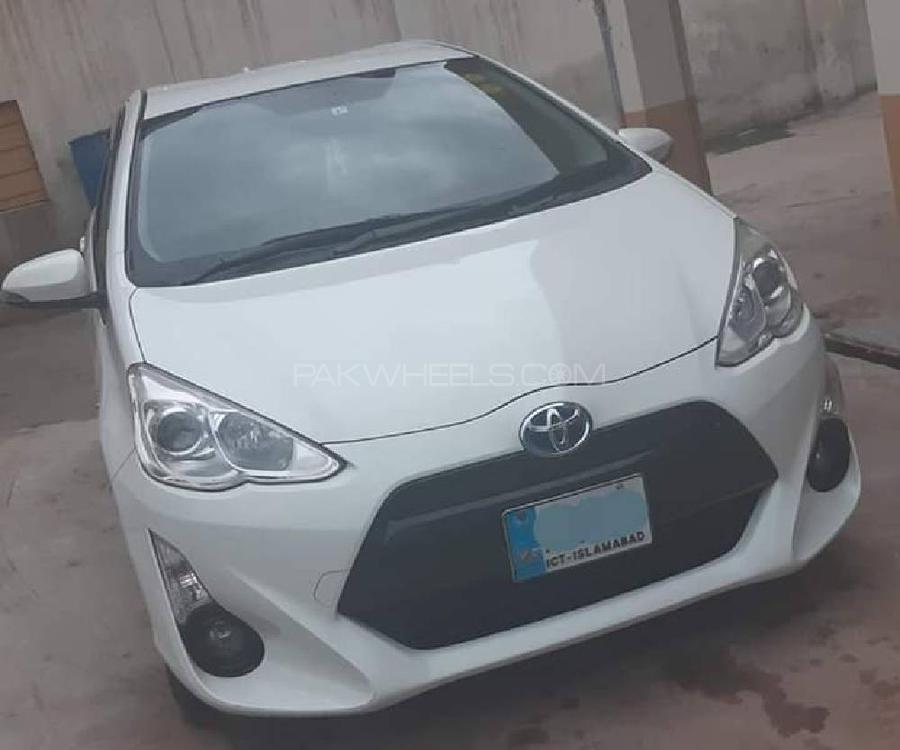Toyota Aqua 2015 for Sale in Peshawar Image-1