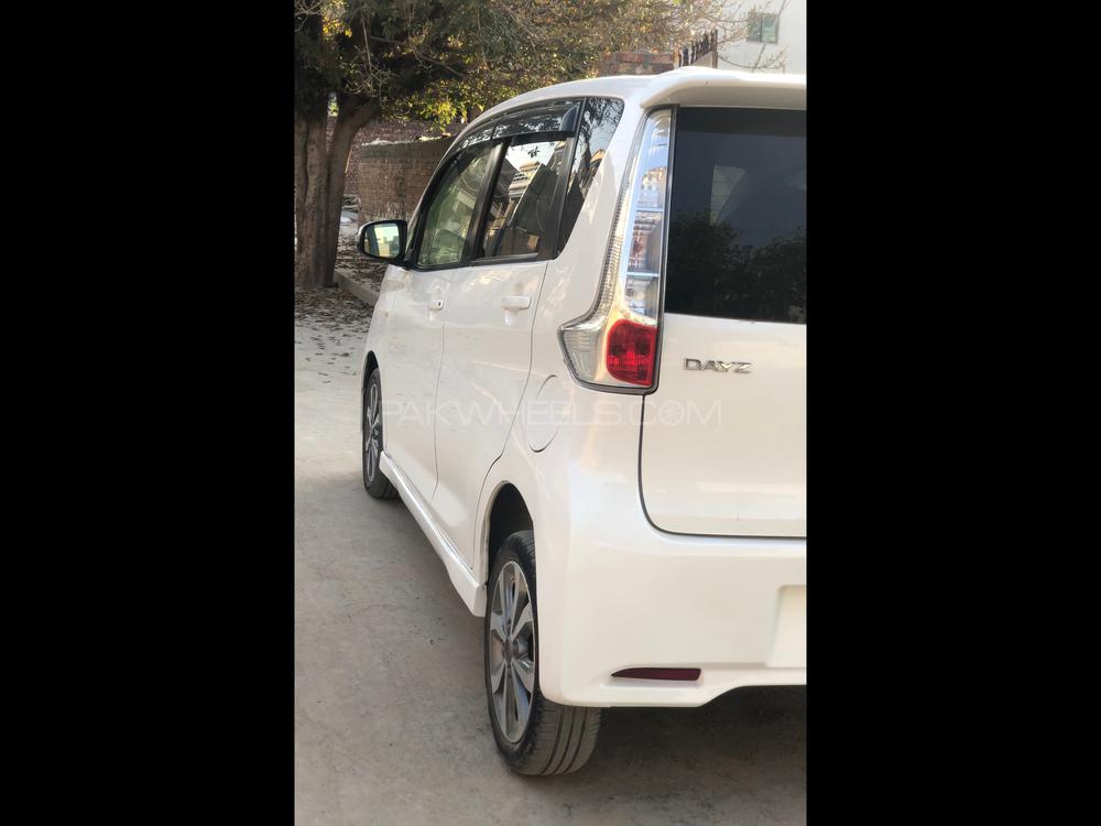 Nissan Dayz Highway Star 2014 for Sale in Faisalabad Nissan Dayz Highway Star 2014 for Sale in Faisalabad Image-6