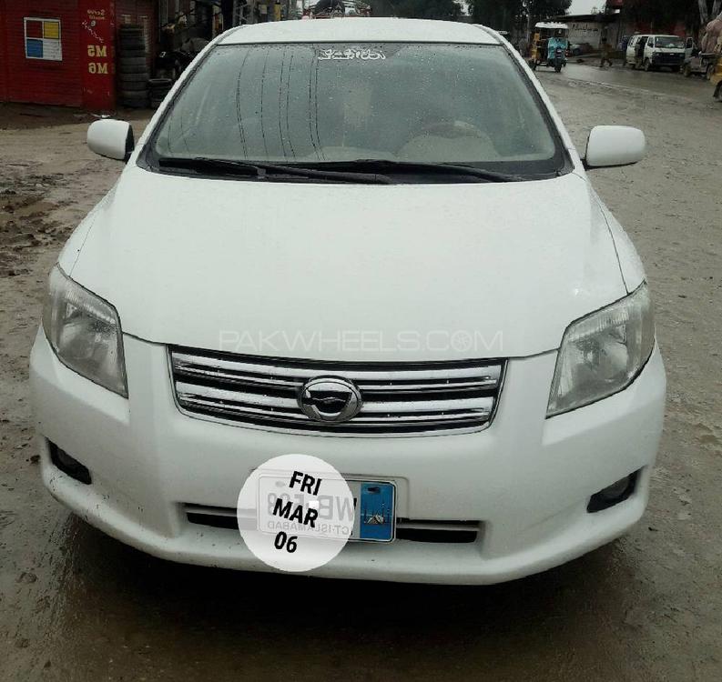 Toyota Corolla Axio 2012 for Sale in Bannu Image-1