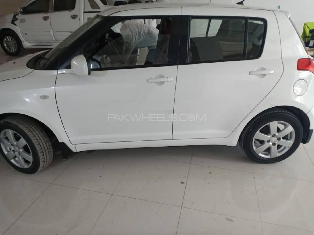 سوزوکی سوئفٹ 2017 for Sale in کراچی سوزوکی سوئفٹ 2017 for Sale in کراچی Image-5