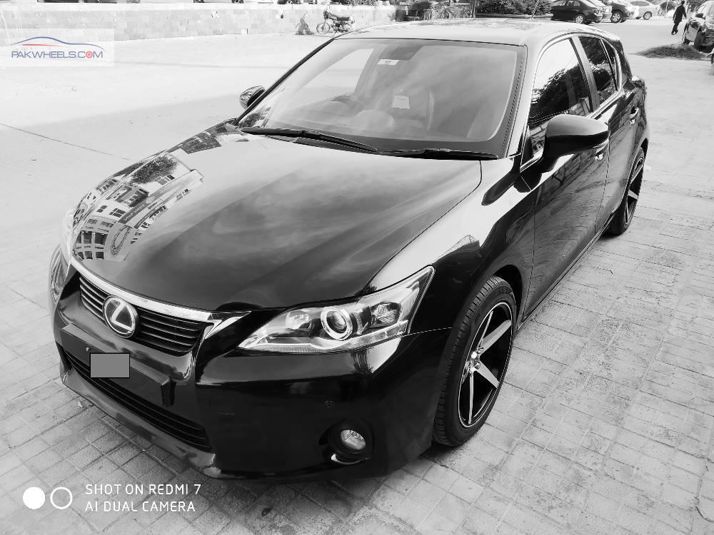 لیکزس سی ٹی 200 ایچ 2013 for Sale in اسلام آباد لیکزس سی ٹی 200 ایچ 2013 for Sale in اسلام آباد Image-3